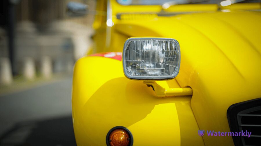 Paris: Discover Paris 2CV - Champs-Élysées in a 2CV: the drive is half the story