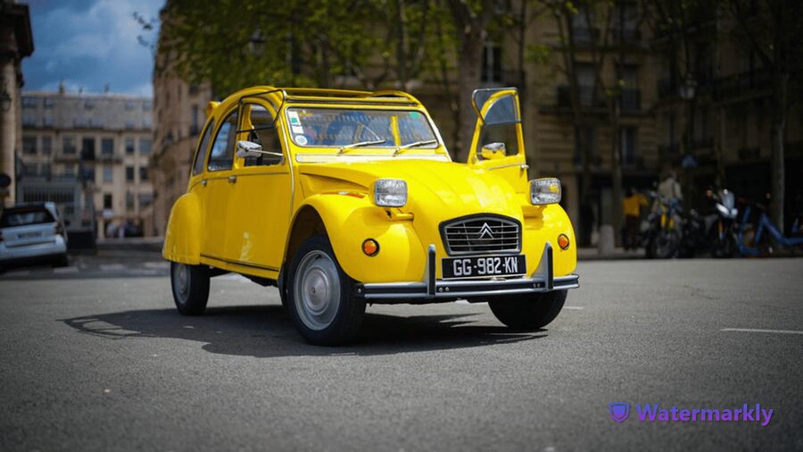 Paris: Discover Paris 2CV - Price and value: $135 per group is the whole point