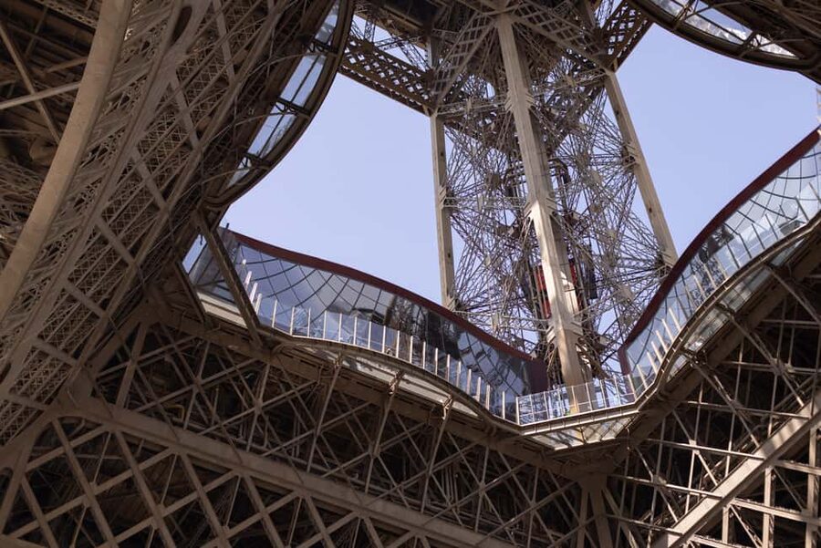 Paris: Early Dinner at Madame Brasserie in the Eiffel Tower - The big dinner choice: Menu Gustave versus Menu Grande Dame