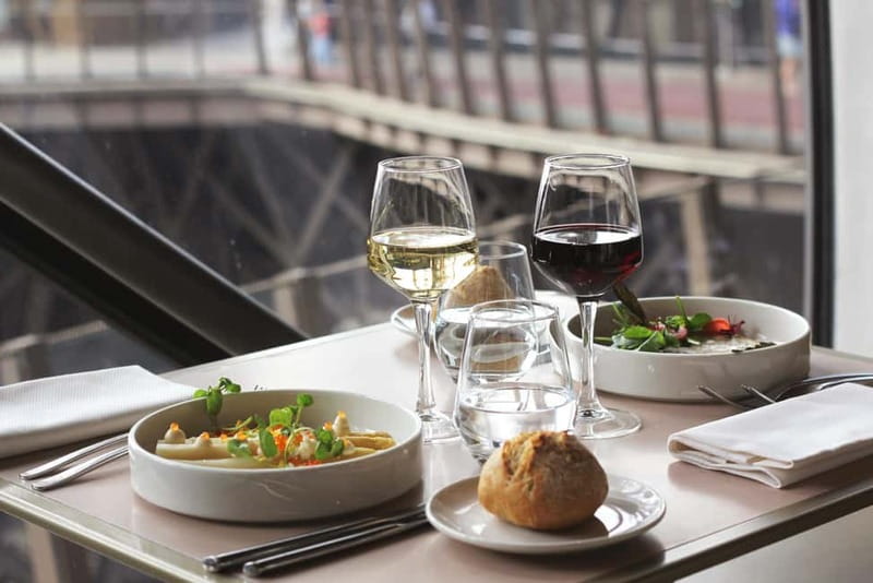 Paris: Early Dinner at Madame Brasserie in the Eiffel Tower - What you actually eat, and how to make it work for dietary needs