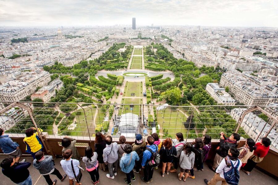 Paris: Eiffel Tower Access by Elevator & Seine River Cruise - How the guide turns views into something you actually remember