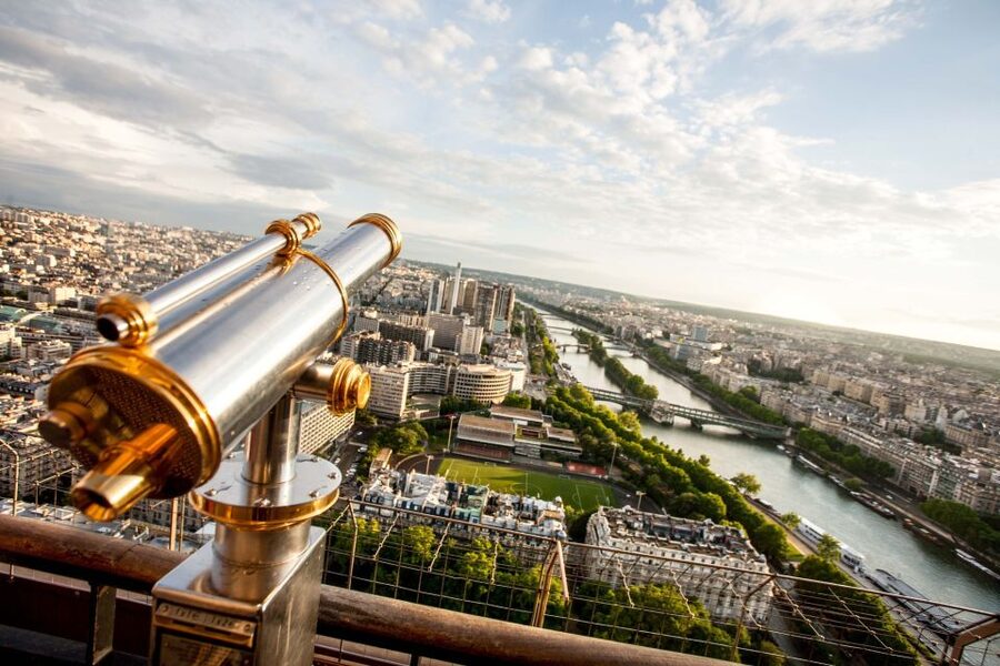 Paris: Eiffel Tower Access by Elevator & Seine River Cruise - The Seine River cruise: relaxing hour, with audio you can tune in