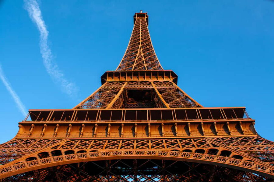 Paris: Eiffel Tower Fully Guided Tour with Summit Option - What You Get in 75 Minutes (And Why It Costs $44)
