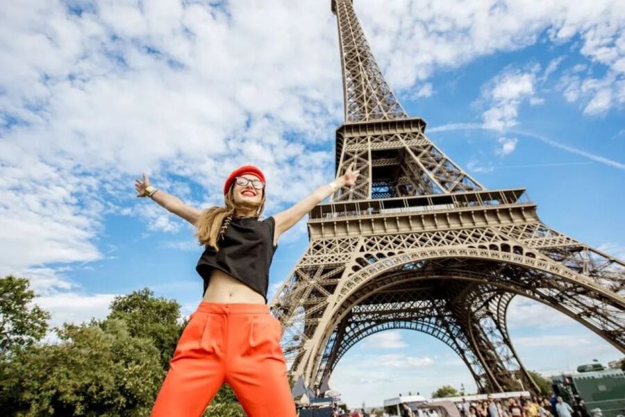 Paris: Eiffel Tower, Hop-On Hop-Off Bus, Seine River Cruise - The Seine Cruise: 1 Hour of River Views, Done Right