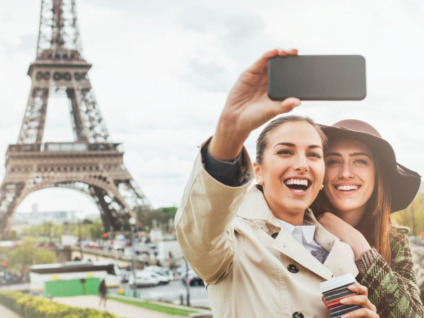 Paris: Eiffel Tower Hosted Tour, Seine Cruise and City Tour - Meeting Point at Place de Sydney, and how to avoid the usual stress