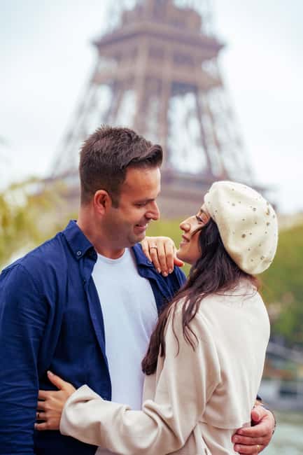Paris: Eiffel Tower Photoshoot with a Professional - Key Takeaways Before You Go