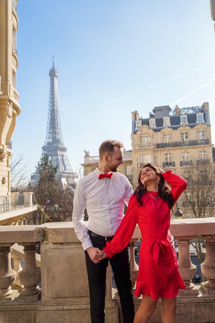 Paris: Eiffel Tower Photoshoot with a Professional - What This Is Best For (And Who Might Want a Different Option)