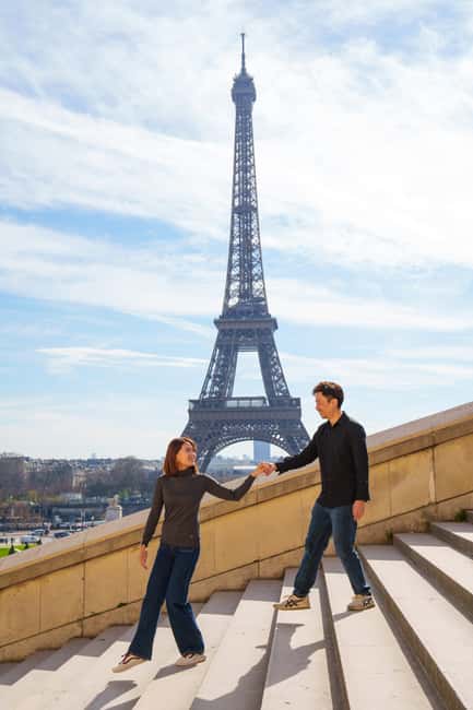 Paris: Eiffel Tower Photoshoot with a Professional - Weather Plan: Rain Does Not Cancel the Magic