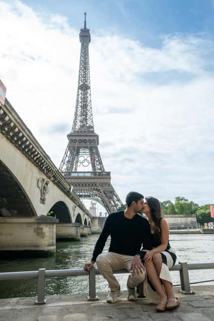 Paris: Eiffel Tower Private Professional Photoshoot - Practical tips to make your 30 minutes go smoothly