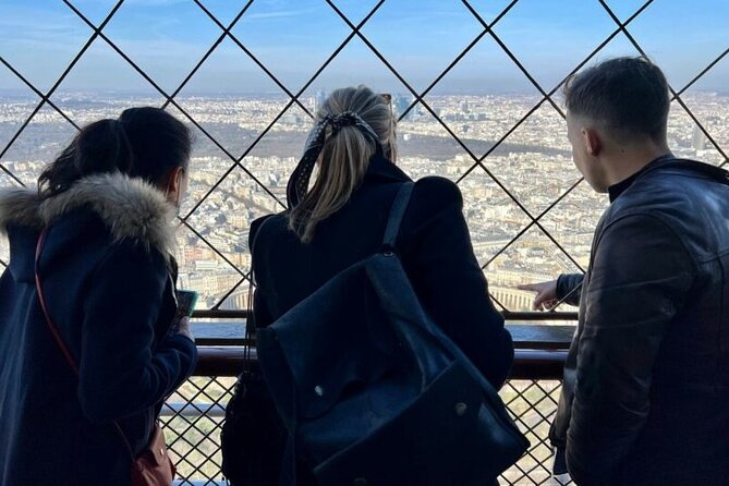 Paris: Eiffel Tower Summit Small-Group Guided Tour Max 6 People - Unlimited Summit Time, How to Use It Like a Pro