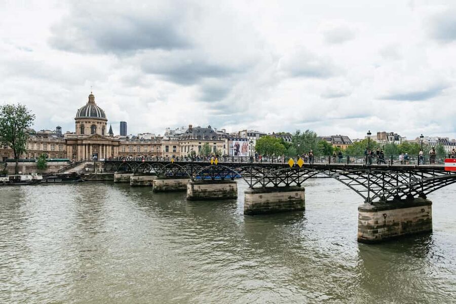 Paris: Emily TV Show Locations Guided Walking Tour - Entering Emily’s Paris map on foot