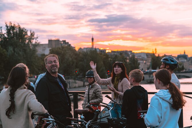 Paris Evening City of Lights Small Group Bike Tour & Boat Cruise - Why the guide matters more than the monuments