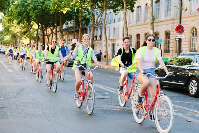 Paris Evening Snapshot Bike Tour - Meeting at Dupleix, Then Rolling Out Near the Eiffel Tower