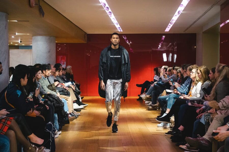 Paris: Fashion Show at Galeries Lafayette Haussmann - Getting the Best Seats: How Early to Arrive and What to Expect