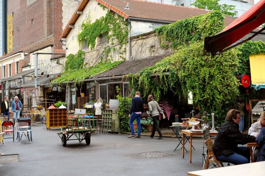 Paris: Flea Market Insider's Tour in Extra-Small Group - Who this tour suits, and who should skip it