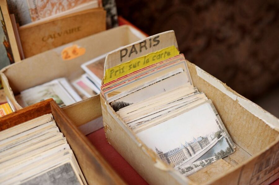 Paris: Flea Market Insider's Tour in Extra-Small Group - What you can realistically buy in 90 minutes