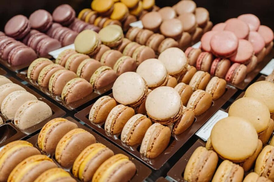 Paris: Food and Wine Tasting Walking Tour in Le Marais - Le Marais on foot, with a full meal built in