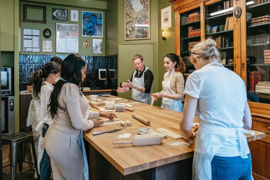 Paris: French Croissant Baking Class with a Chef - Quick hits before you go
