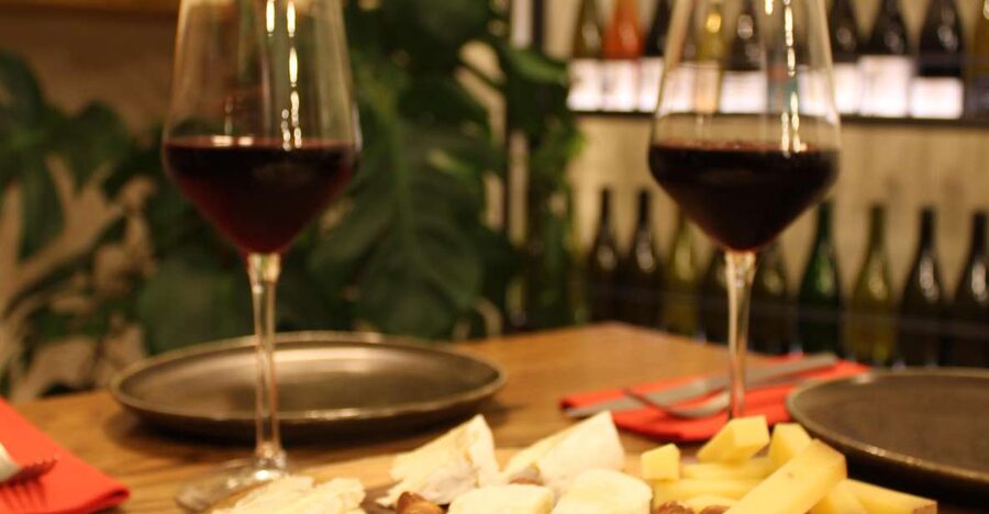 Paris: French Wine and Cheese Guided Tasting - Who should book, and who should skip this tasting
