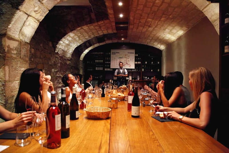 Paris: French Wine Tasting Class with Sommelier - The 2-hour flow: Champagne plus 5 regional French wines