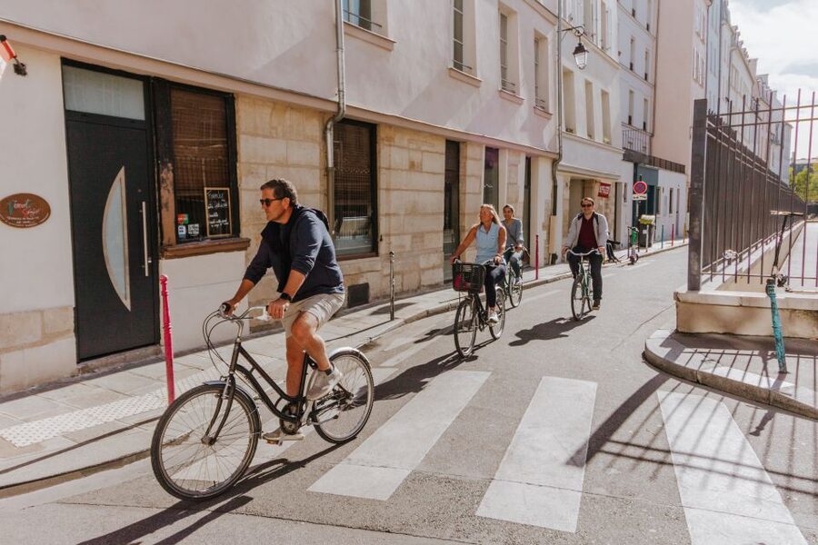 Paris: Guided Bike Tour Like a Local - Latin Quarter snack stop and getting real recommendations