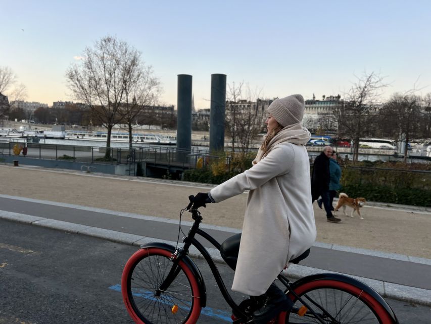 Paris: Guided City Highlights Bike Tour - Start Smart: Meeting, Bikes, and the Safety Briefing