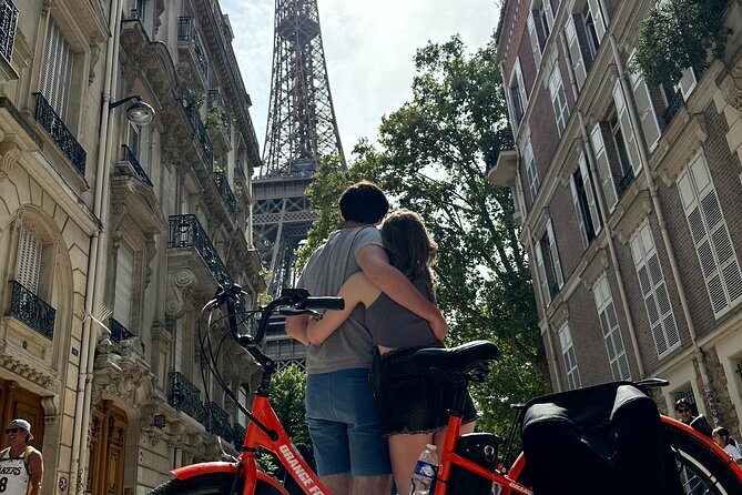 Paris Guided City Sightseeing Tour by Bike or E-Bike - Île de la Cité and Notre-Dame During Restoration: The Heart of Central Paris