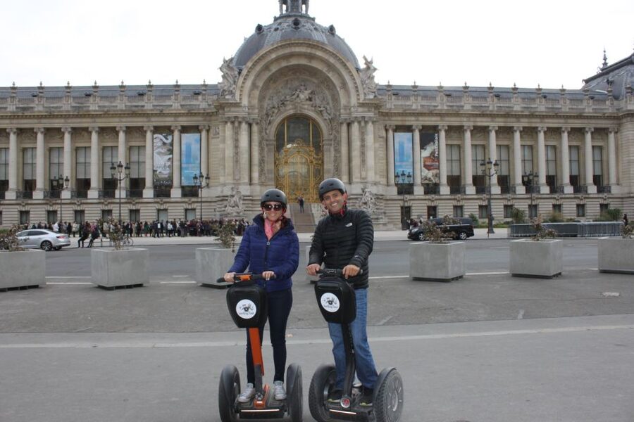 Paris: Guided Segway Tour - Starting at 101 Avenue de la Bourdonnais, what happens first
