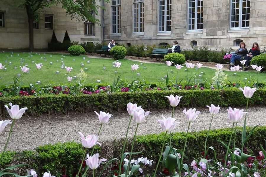 Paris: Guided tour of Marais in German - Key things you will notice on this Marais tour