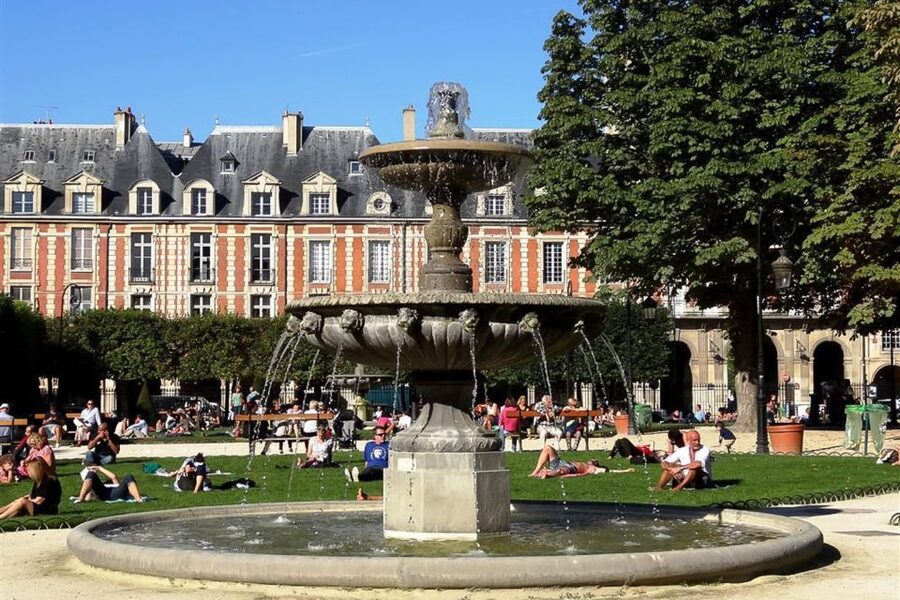 Paris: Guided tour of Marais in German - Price and value: what $94 buys you in real terms
