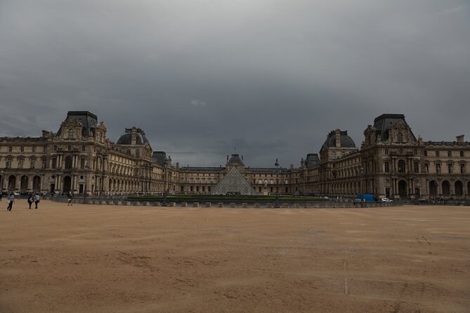 Paris Half Day Private Customized Walking Tour, Transport Options - Private guide plus hotel pickup, walking pace, and the car option