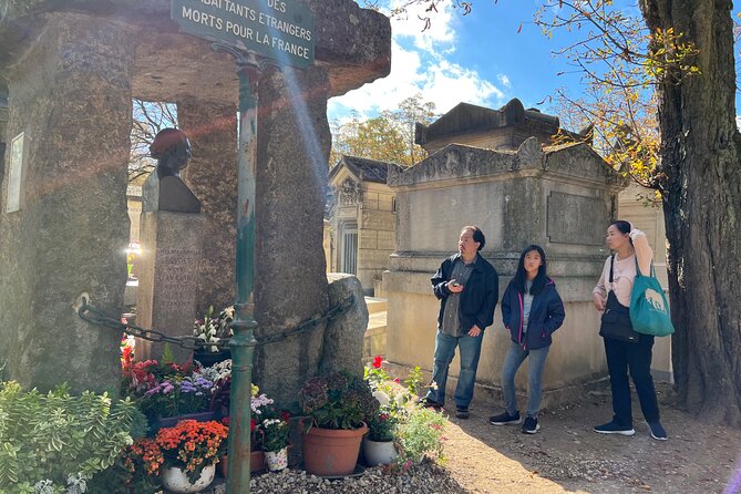 Paris: Haunted Père Lachaise Cemetery Guided Tour - Should You Book This Haunted Père-Lachaise Tour?