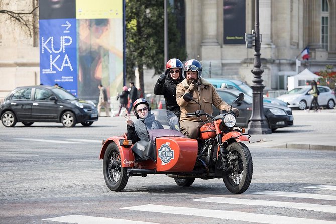 Paris Highlights city tour on a vintage Sidecar Motorcycle - Key things to know before you ride