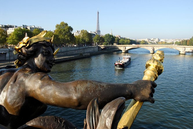 Paris Highlights Immersive Coach Tour - Major Plazas on the Coach: Opéra, Concorde, and Place Vendôme