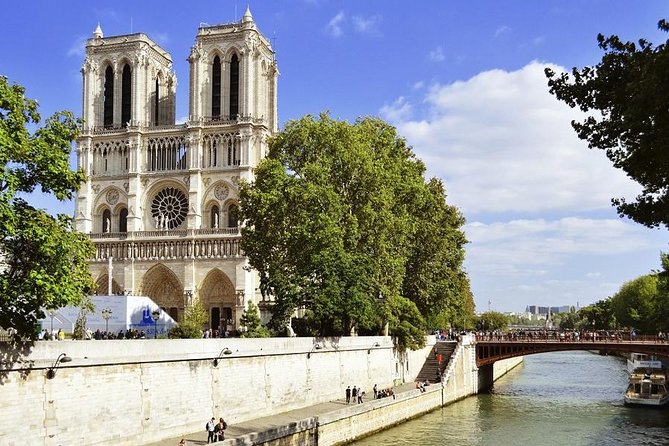 Paris Highlights Immersive Coach Tour - The Core Route: Champs-Elysees to Arc de Triomphe, Then Toward Trocadéro
