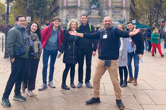 Paris - Historic City Center Walking Tour - Louvre orientation without the museum line