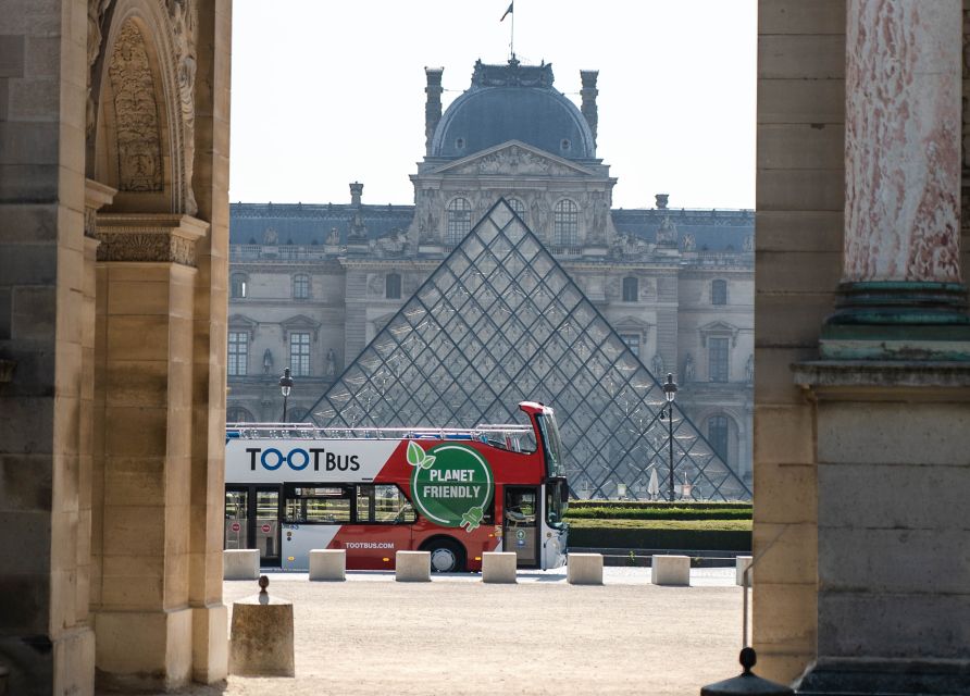 Paris: Hop-on Hop-off Bus Tour & Seine Cruise Bundle Tour - Best stops for photos and short walks