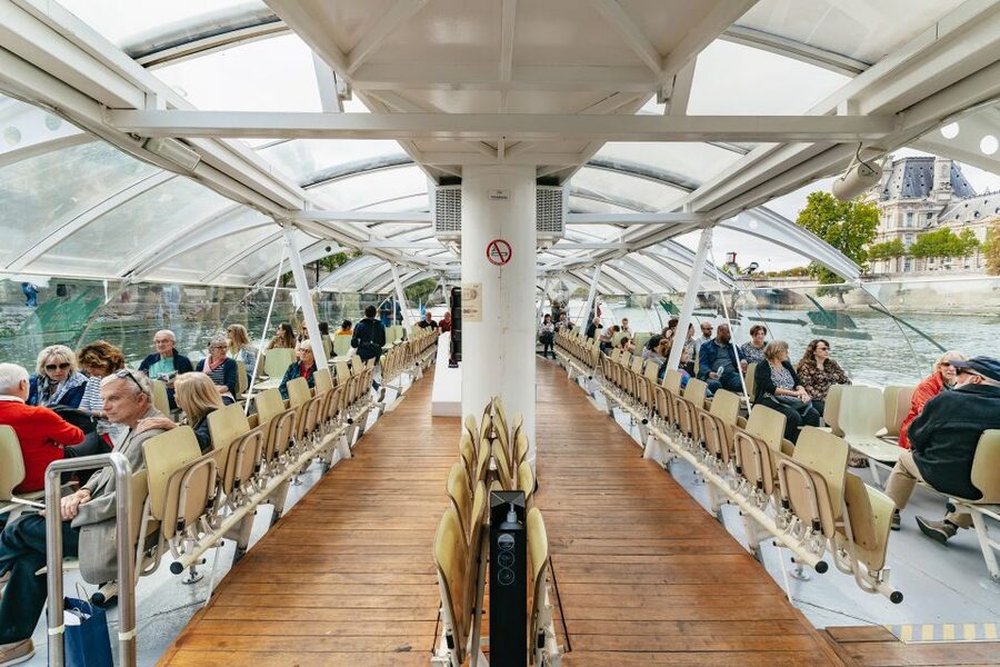 Paris: Hop-On Hop-Off Seine Cruise Pass with 9 Stops - Your Seine route, 9 stops that connect the classic sights