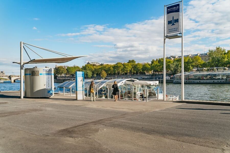 Paris: Hop-On Hop-Off Seine Cruise Pass with 9 Stops - When to ride: timing that improves your photos and comfort