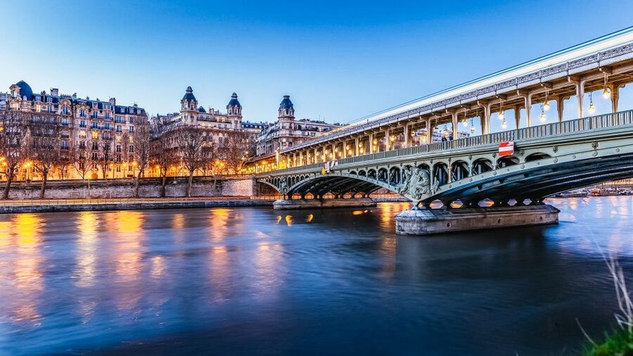 Paris: Illuminated Evening River Cruise & Waffle Tasting - The Night Route: What You’ll See, Stop by Stop