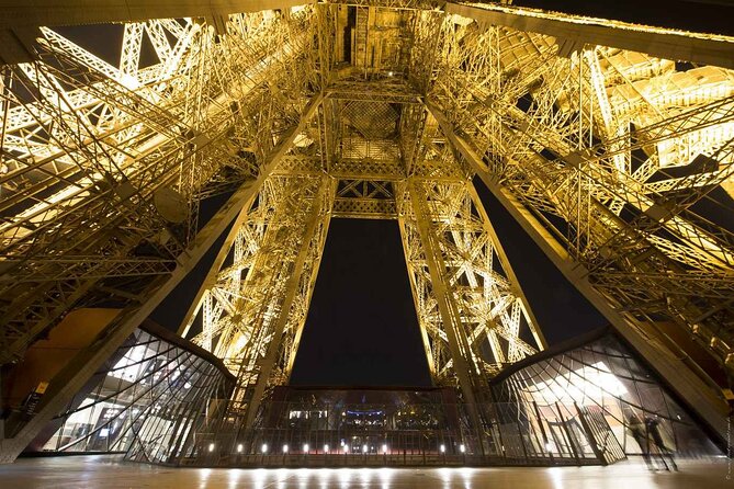 Paris Late Dinner at Eiffel Tower's Madame Brasserie Restaurant - Timing a 9:00 pm dinner, and why showing up early pays off