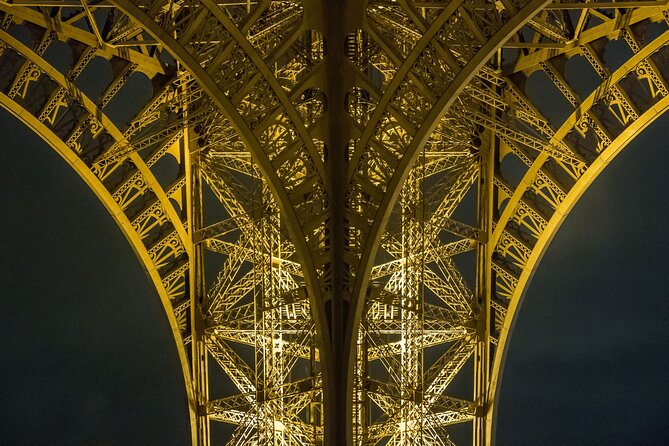 Paris Late Dinner at Eiffel Tower's Madame Brasserie Restaurant - Champagne, wine pairings, and the service reality check
