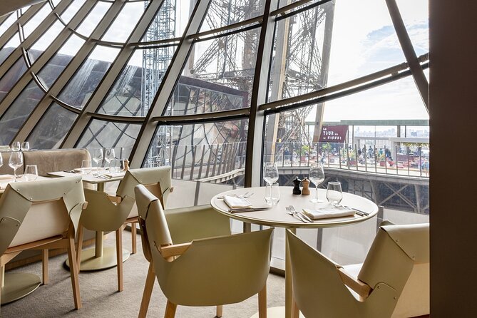 Paris Late Lunch at Eiffel Tower's Madame Brasserie Restaurant - Drinks, service, and special moments: what stands out