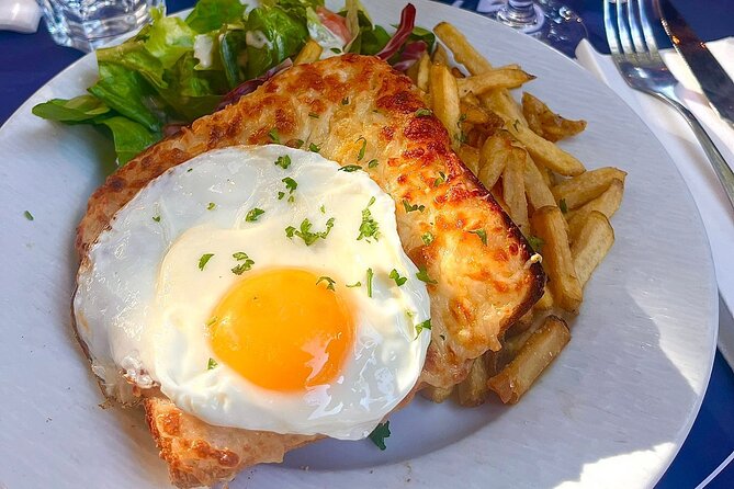 Paris Le Marais Food Tour – Full French Meal by Do Eat Better - Stop 3 on Rue de Rivoli: Croque-Madame or Onion Soup at a Bistro