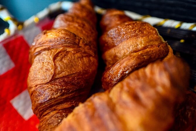 Paris Le Marais Food Tour With 10+ Tastings, Cheese, Wine & More - Breakfast Start: Coffee, a Croissant, and a Real Boulangerie Moment