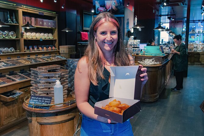 Paris Le Marais Food & Wine Tour with Eating Europe - Pastry and provenance: Tranché Marais and Brigat’ set the tone