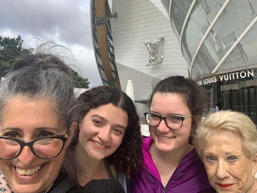 Paris: Louis Vuitton Foundation Exterior Tour with Entry - VIP Skip-the-Line Entry at a Frank Gehry Design Icon