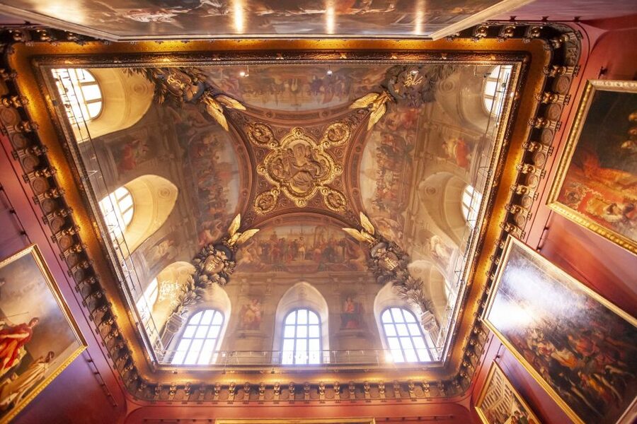 Paris Louvre: 2-Hour Private Tour for Groups or Families - Price and value for a private family group