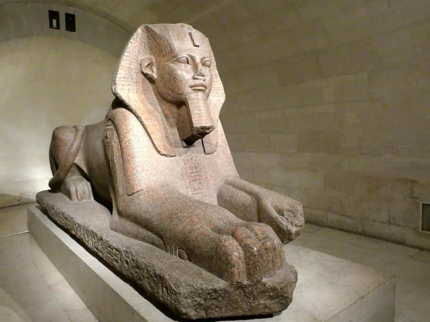 Paris: Louvre Guided Tour with Skip-the-Line Entry Tickets - Key things I’d bet you’ll notice