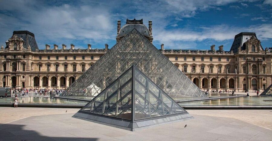 Paris: Louvre Masterpieces Private Tour with Reserved Entry - Meeting Up and Getting Oriented Without the Panic